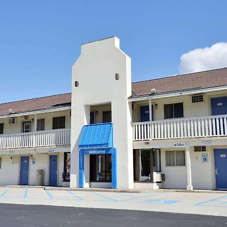 Travelodge By Wyndham Brattleboro Vt Dış mekan fotoğraf