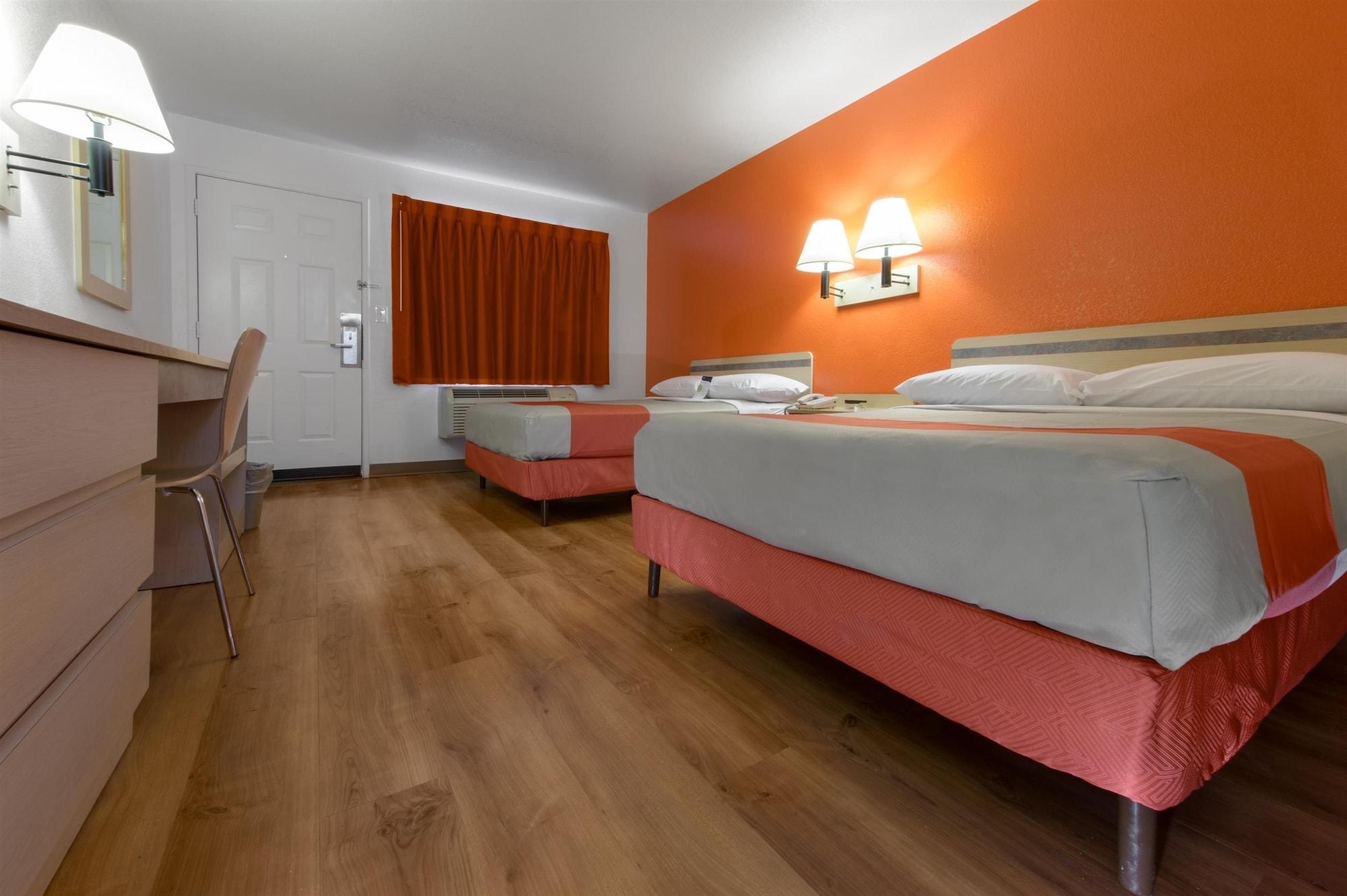 Travelodge By Wyndham Brattleboro Vt Dış mekan fotoğraf