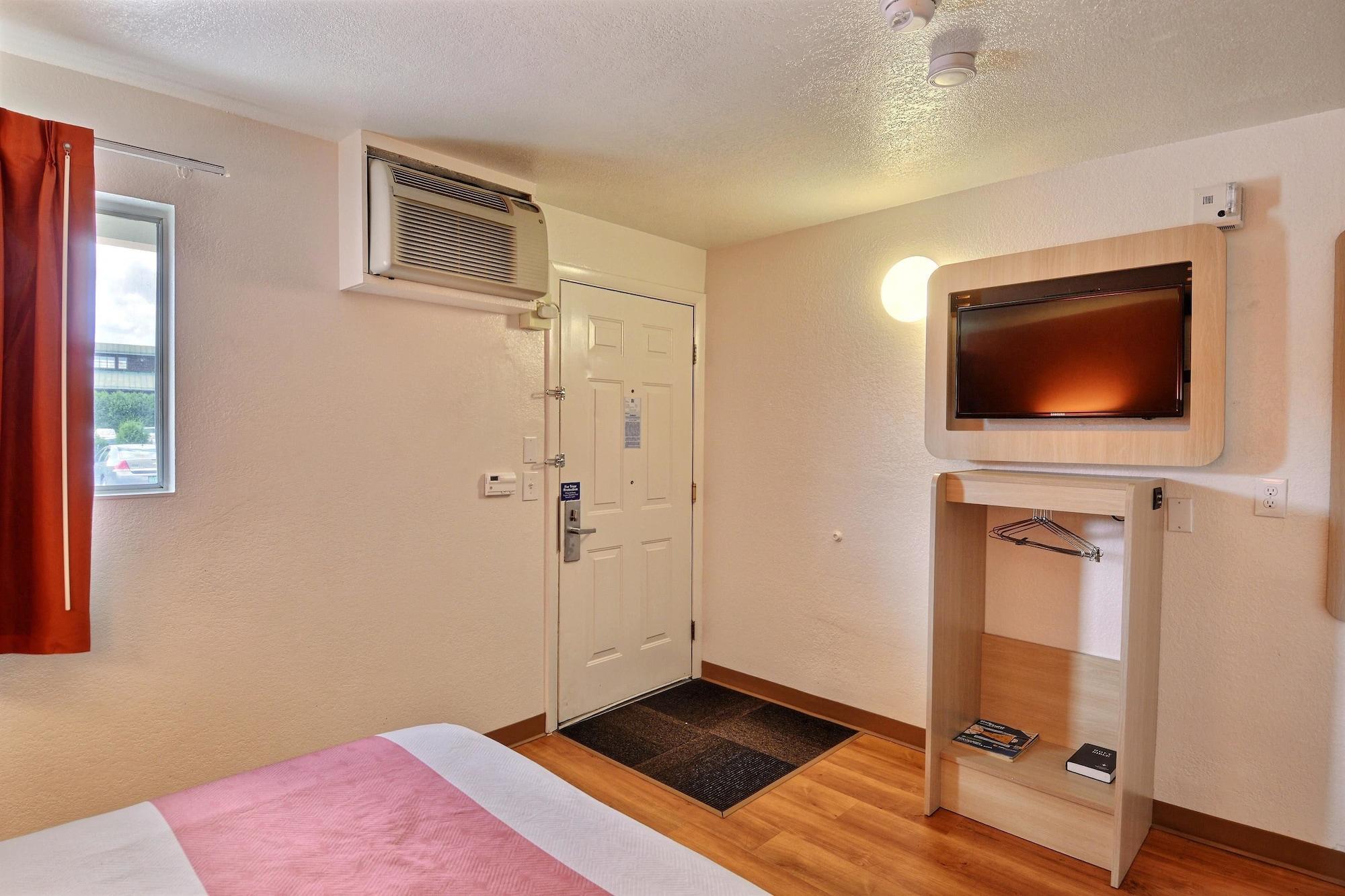 Travelodge By Wyndham Brattleboro Vt Dış mekan fotoğraf
