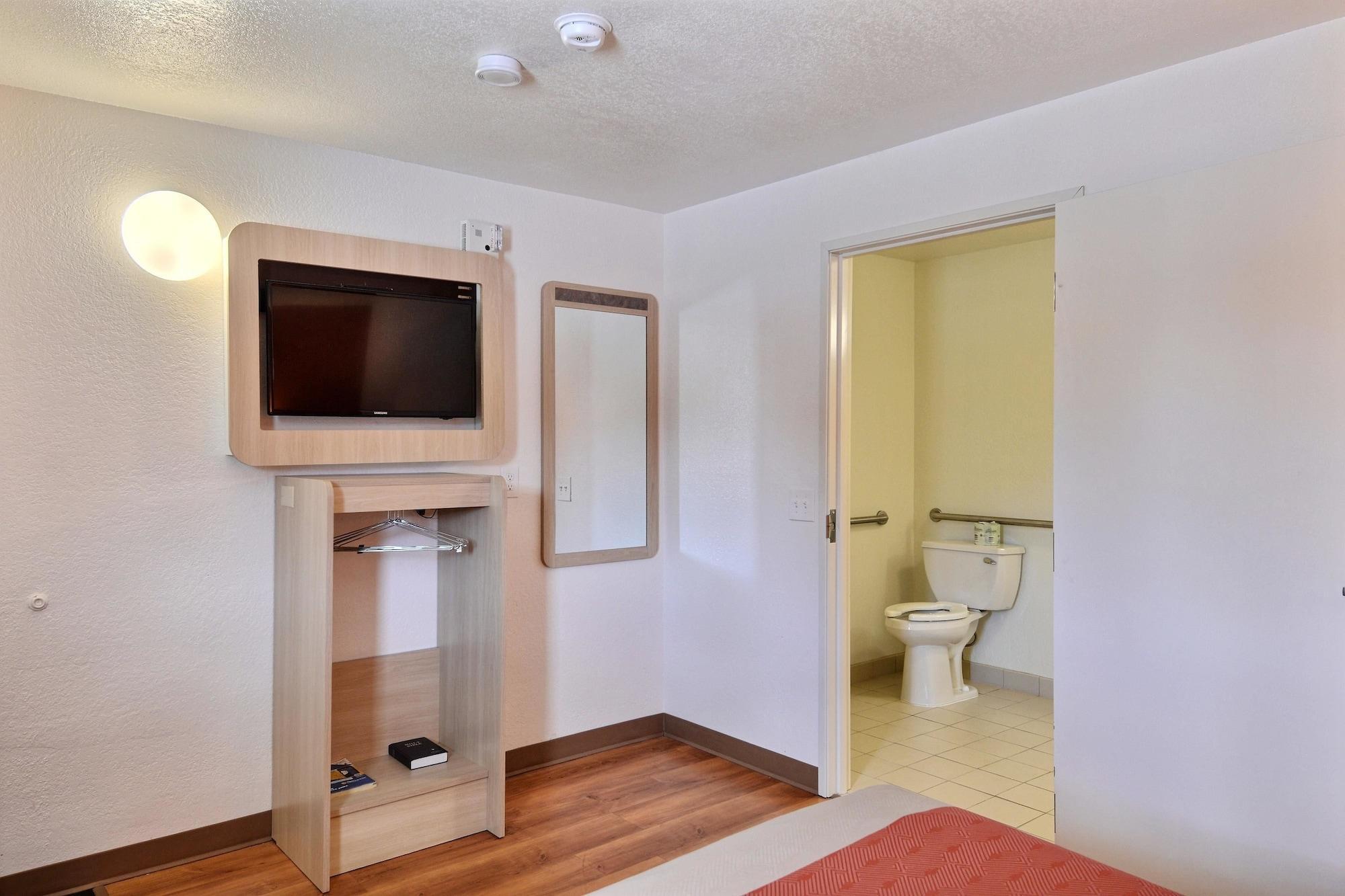 Travelodge By Wyndham Brattleboro Vt Dış mekan fotoğraf