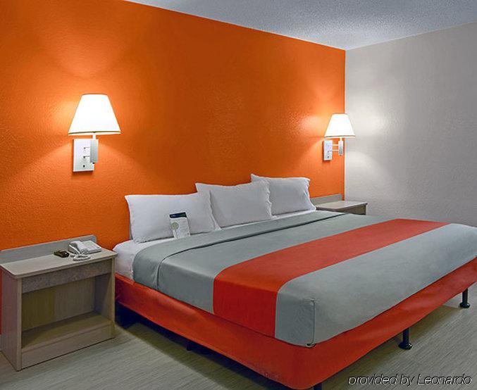 Travelodge By Wyndham Brattleboro Vt Dış mekan fotoğraf